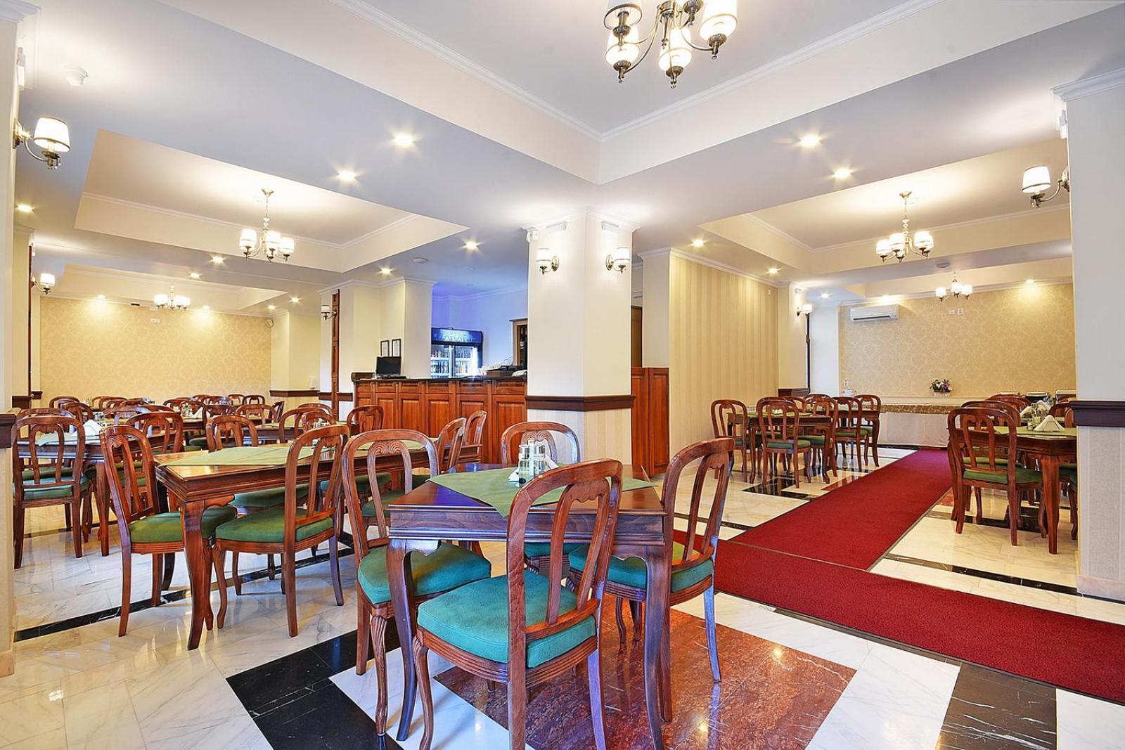 Hotel Moldavia Slanic Moldova Luaran gambar