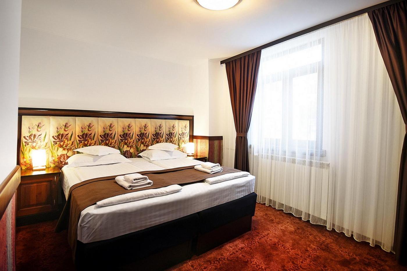 Hotel Moldavia Slanic Moldova Luaran gambar